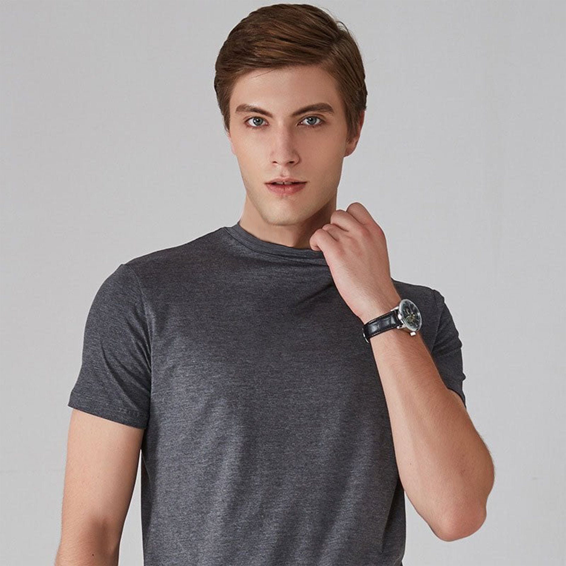 Men 's High Neck Slim Fit T-shirt
